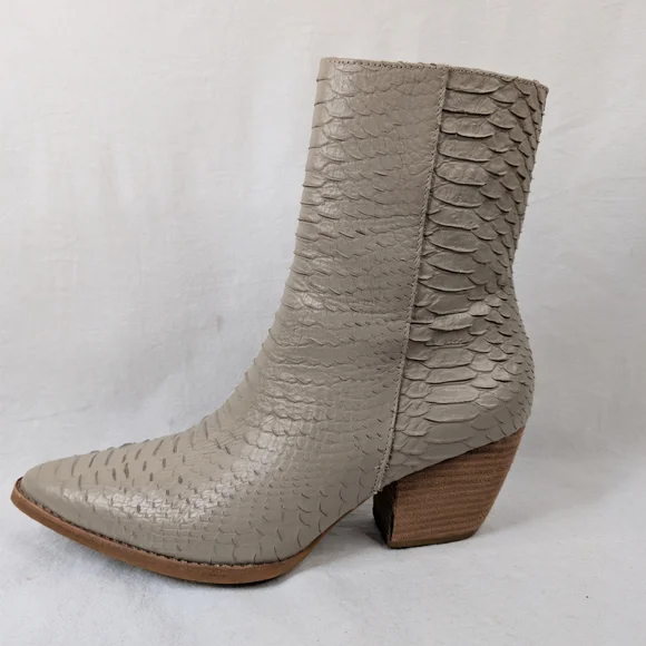 MATISSE Caty Taupe Python Embossed Leather Western Pointed Toe Boots 8.5 - Picture 6 of 11